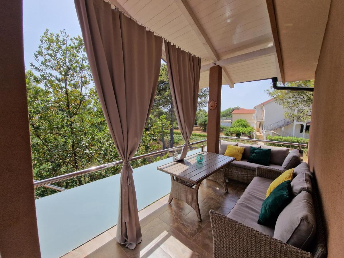 Apartments Marija Vir Exterior photo