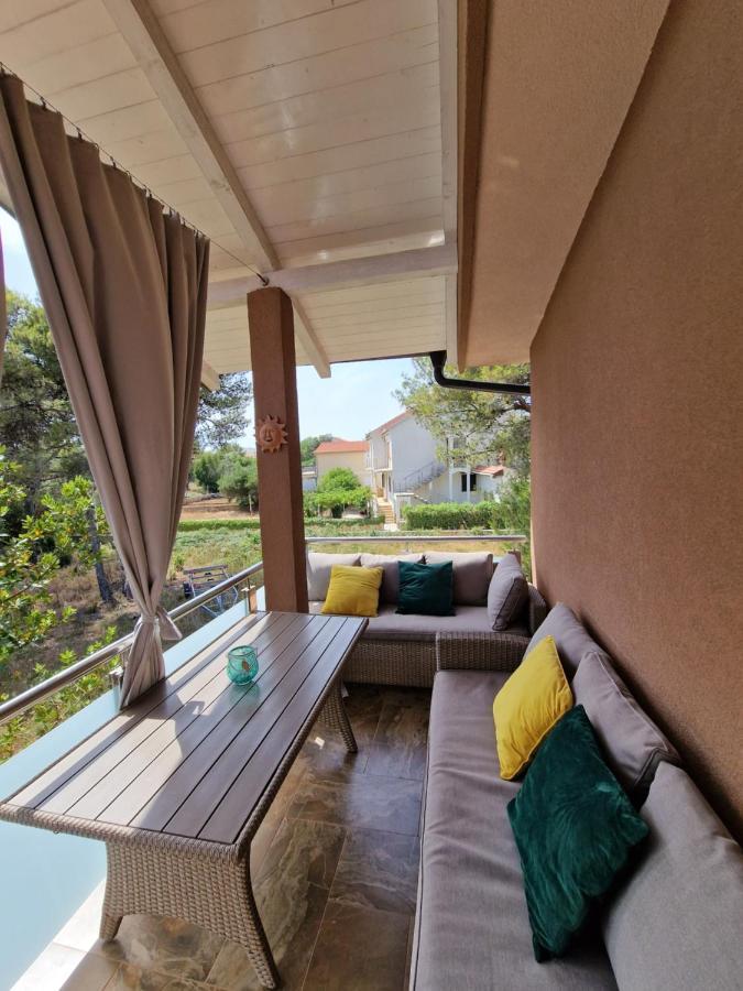 Apartments Marija Vir Exterior photo