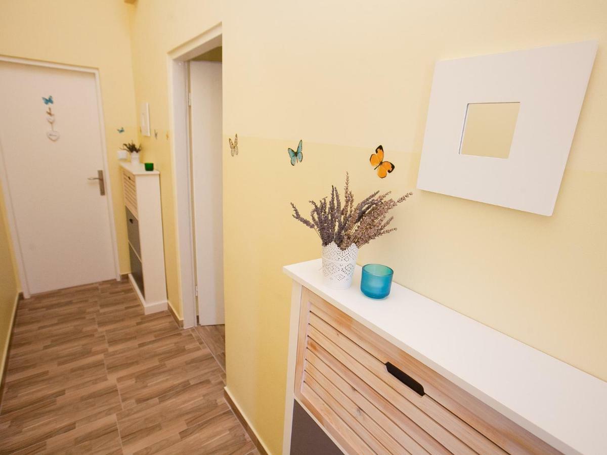Apartments Marija Vir Exterior photo